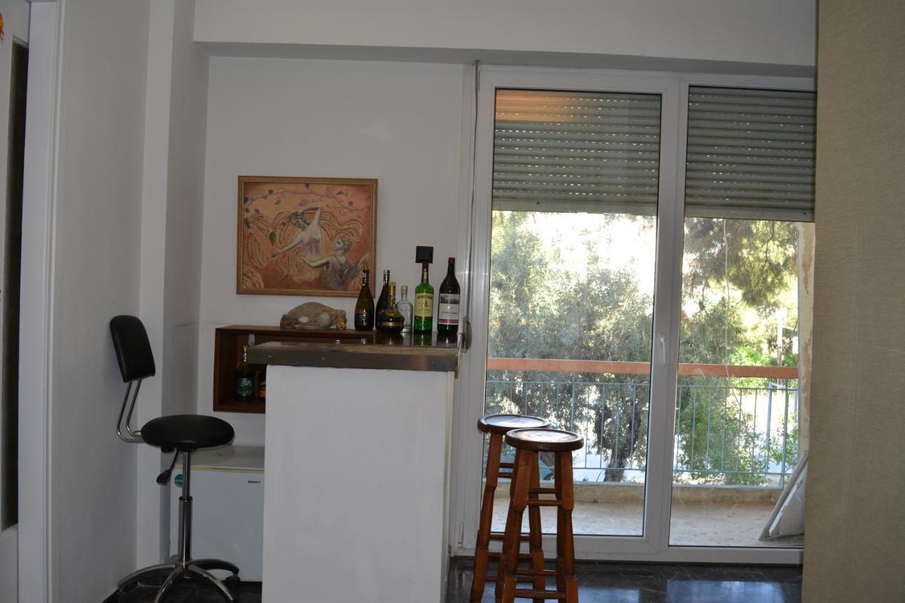 Spacious Apartment With Balconies, Ac, King Bed, Near Dt And Transports 아테네 외부 사진